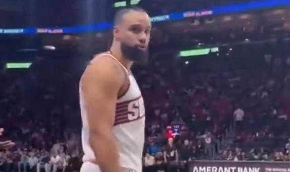 KAIYUN-尴尬的是最后输了，狄龙回喷骂自己垃圾的热火球迷：看看比分，f**k